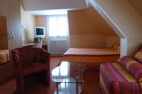 Logis Hotel Restaurant Du Commerce Pont-d'Ouilly Екстериор снимка